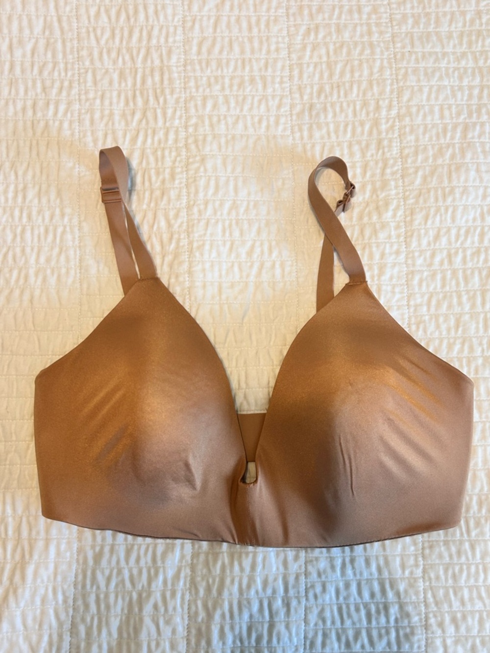 SKIMS Smooth Molded Wireless Bra in Chestnut Brown